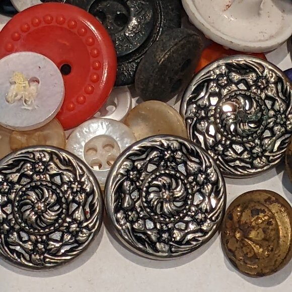 100s Vintage Antique Button Brass Military Army Sailor Locket Mixed Sewing Lot - Picture 4 of 16